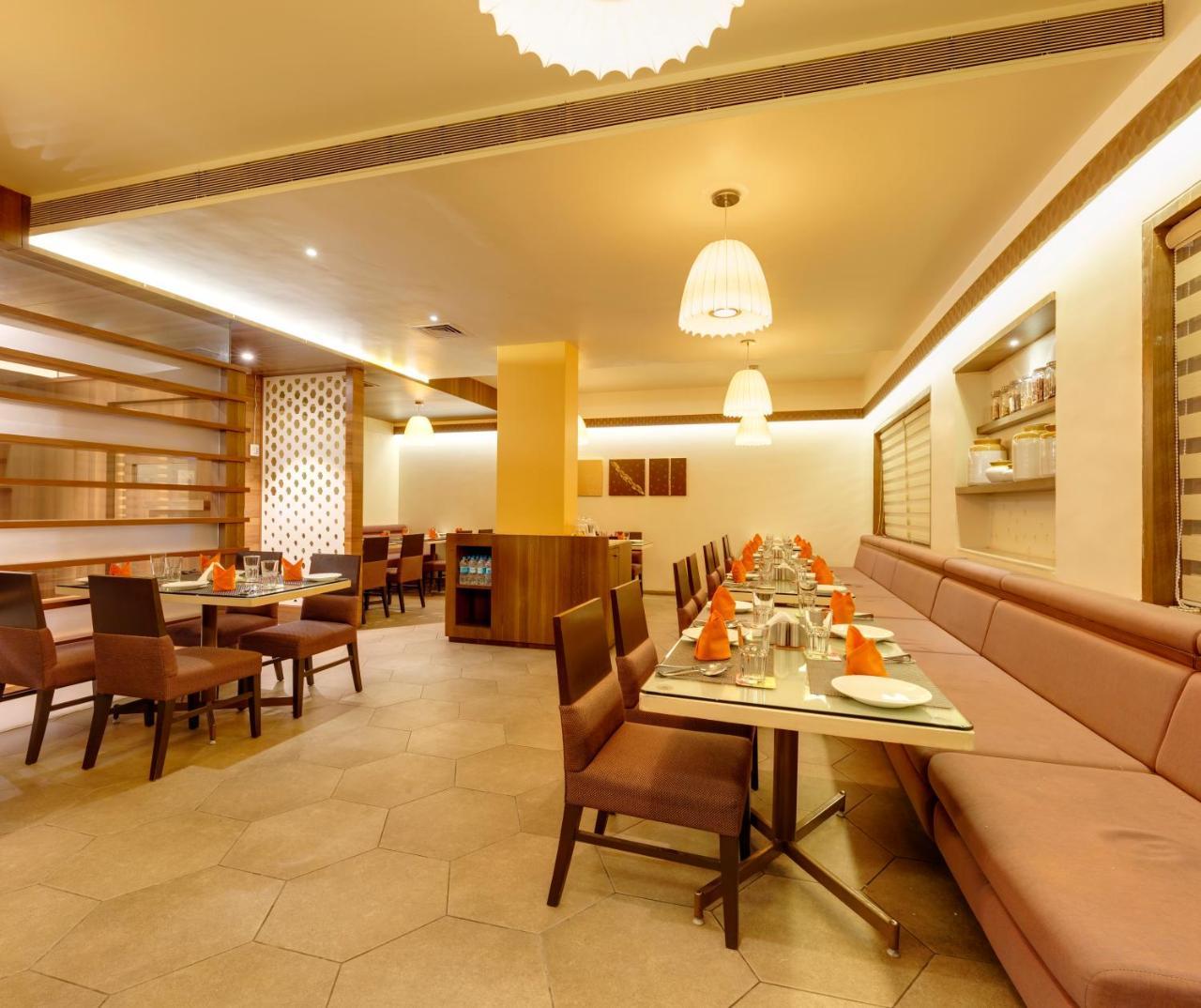 Kyriad Hotel Jaipur By Othpl ภายนอก รูปภาพ