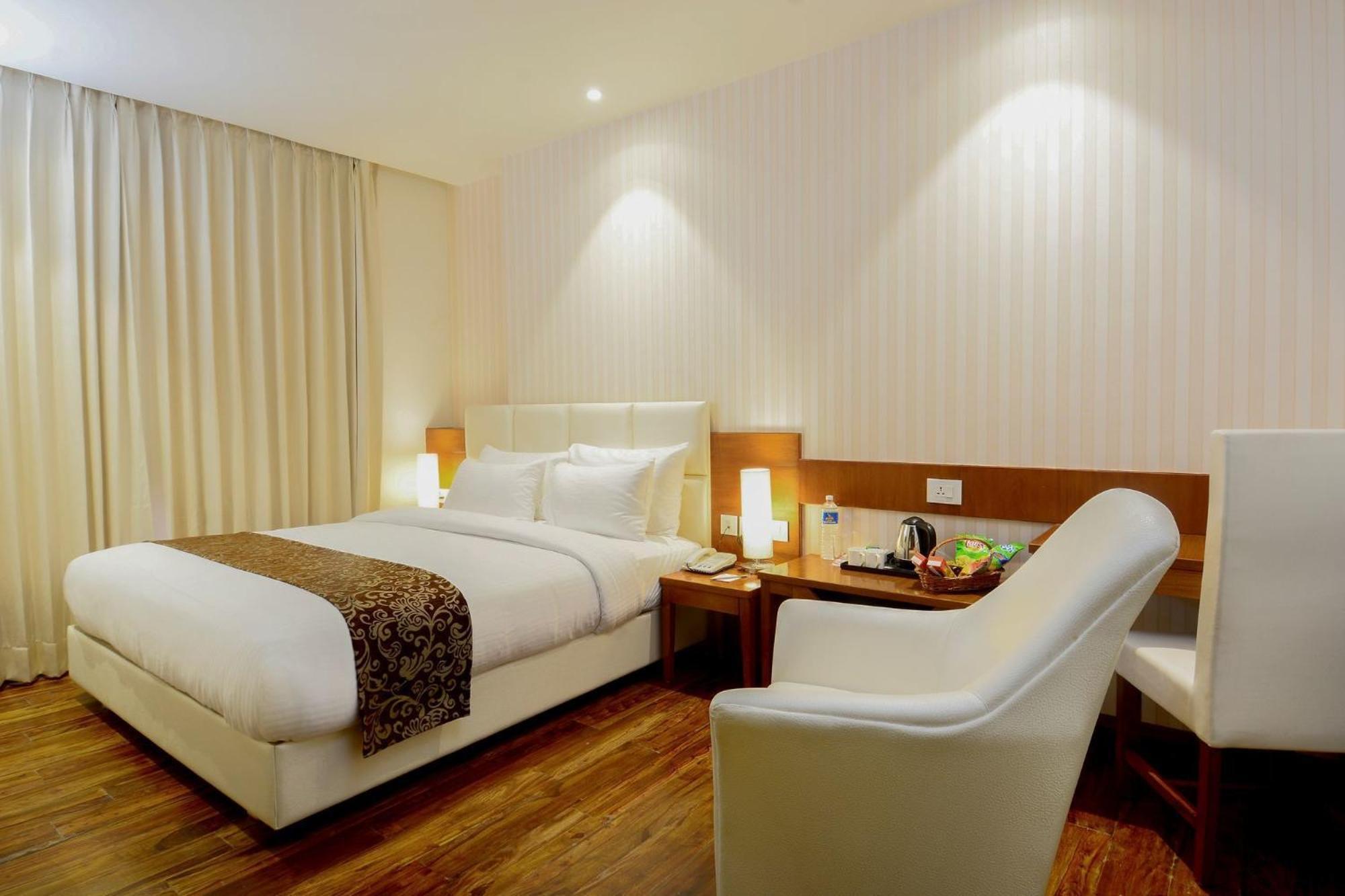 Kyriad Hotel Jaipur By Othpl ภายนอก รูปภาพ